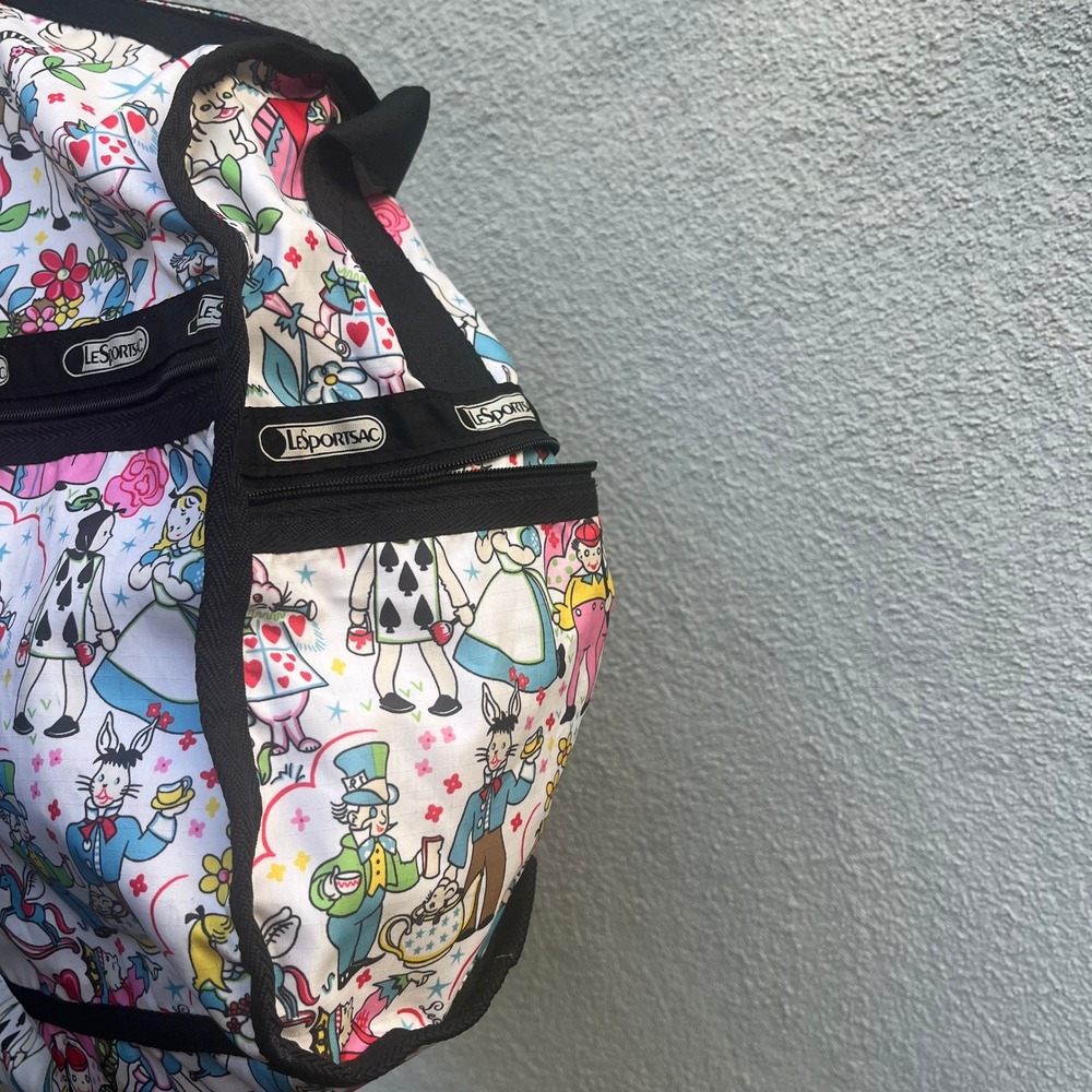 LeSportsac Disney Alice in Wonderland Large Weekender Duffel Bag Y2K - Picture 3 of 5